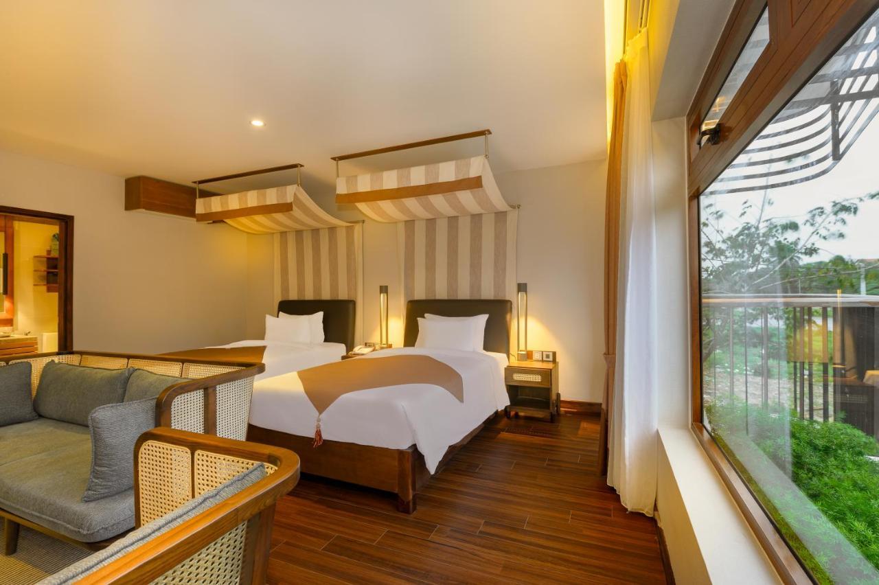 The Blossom Hoi An Ocean Front Hotel & Spa Экстерьер фото