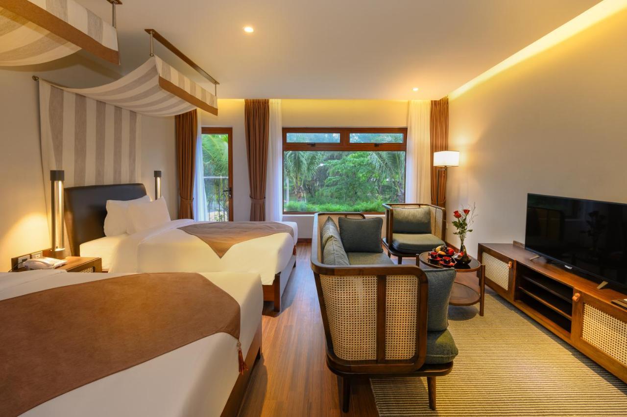 The Blossom Hoi An Ocean Front Hotel & Spa Экстерьер фото